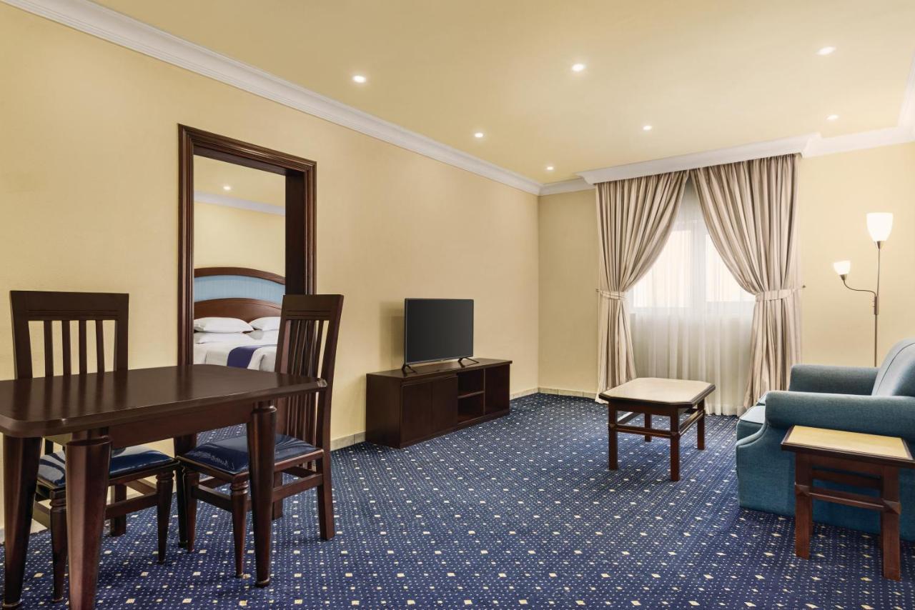 Howard Johnson Dammam Hotel Buitenkant foto