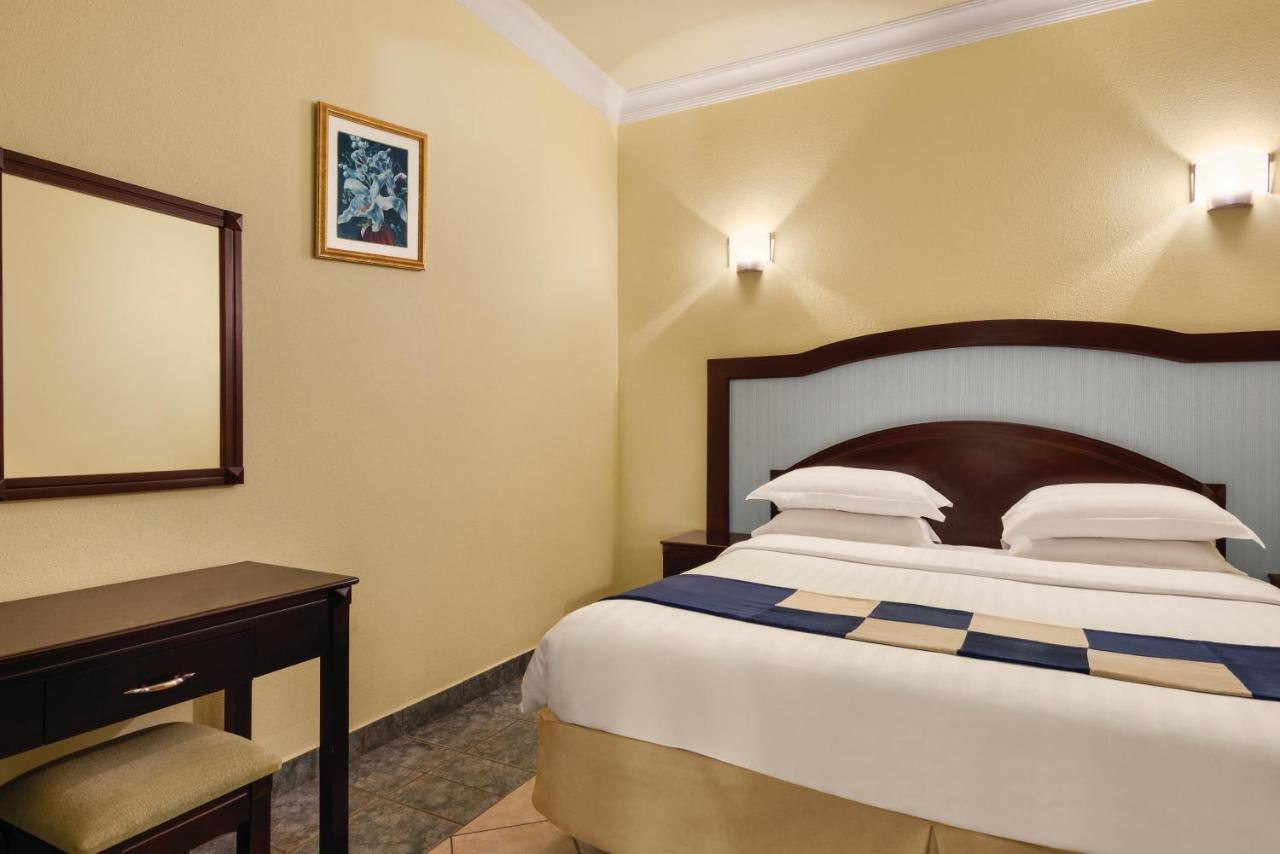 Howard Johnson Dammam Hotel Buitenkant foto
