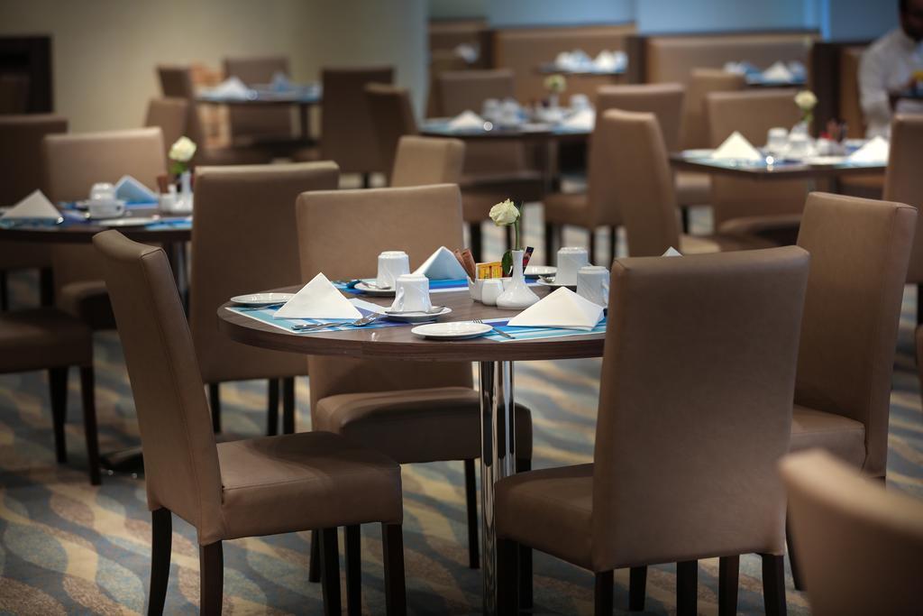 Howard Johnson Dammam Hotel Buitenkant foto
