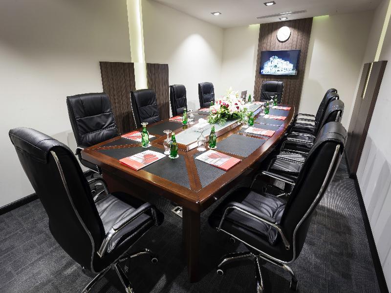 Howard Johnson Dammam Hotel Buitenkant foto